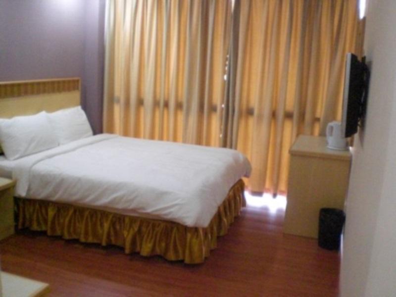 Oyo 89866 Houz Inn Бинтулу Экстерьер фото